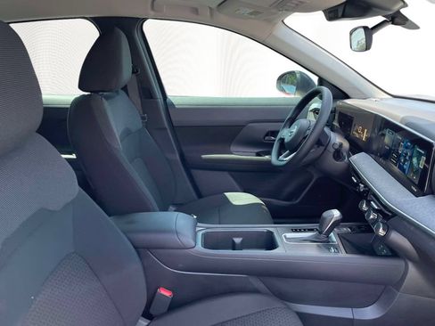 New 2026 Nissan Kicks S FWD image 9