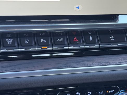 New 2026 GMC Sierra 2500 SLT w/ SLT Premium Package image 26