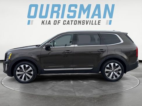 Used 2021 Kia Telluride EX w/ EX Premium Package image 3