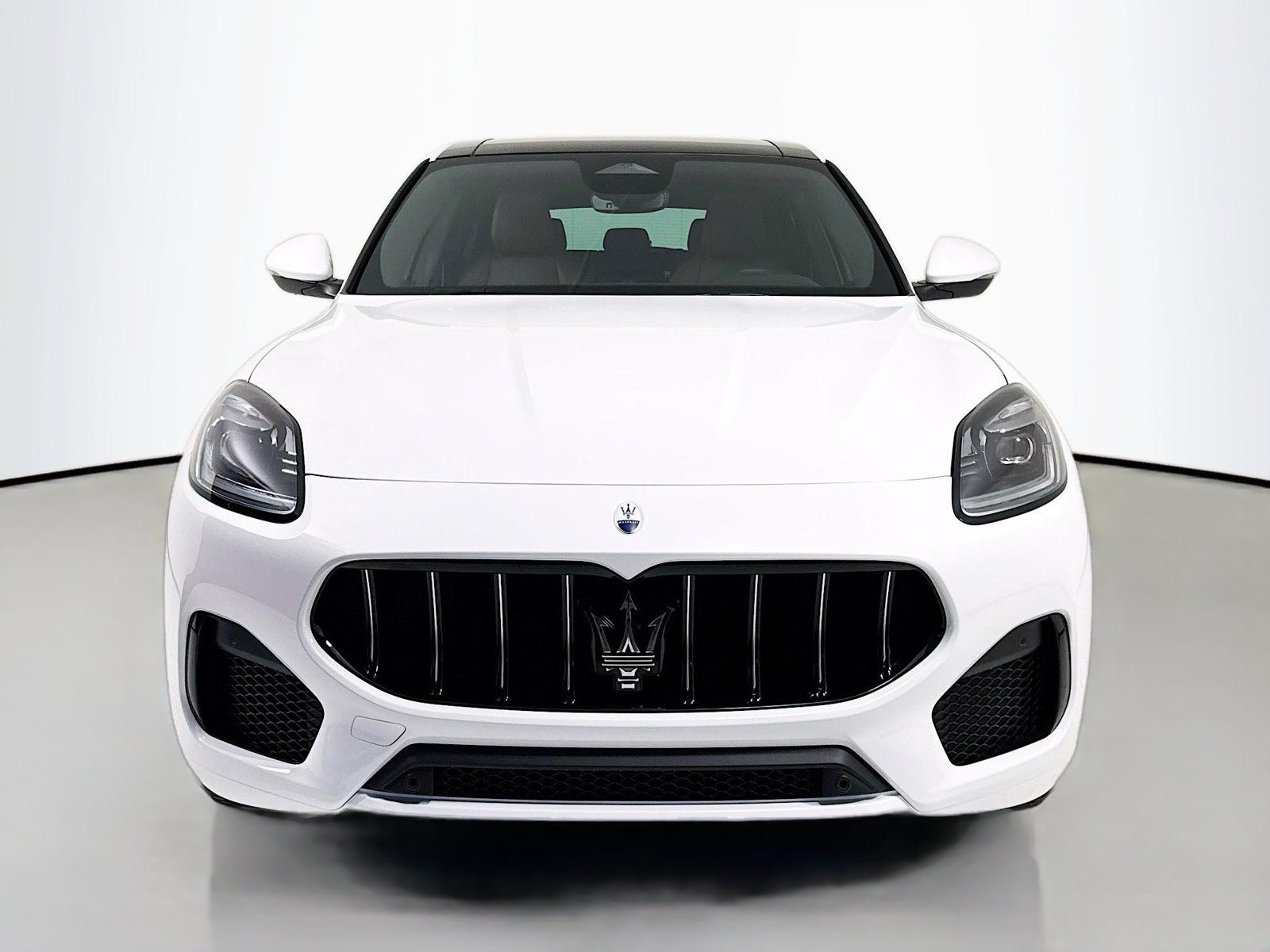 Used 2025 Maserati Grecale GT AWD/4WD image 2
