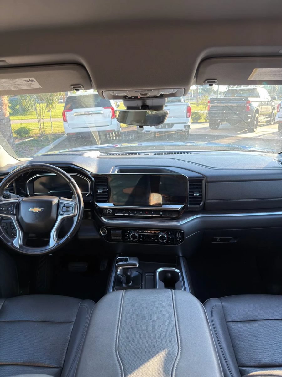 Used 2023 Chevrolet Silverado 1500 LTZ w/ Technology Package AWD/4WD image 12