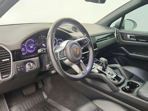 Used 2022 Porsche Cayenne Platinum Edition AWD/4WD image 33
