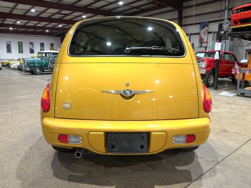 Used 2002 Chrysler PT Cruiser Limited FWD image 7