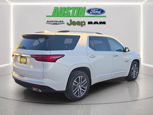 Used 2022 Chevrolet Traverse High Country w/ LPO, Floor Liner Package image 10