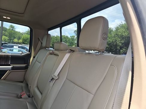 Used 2018 Ford F150 Lariat w/ Equipment Group 502A Luxury AWD/4WD image 13