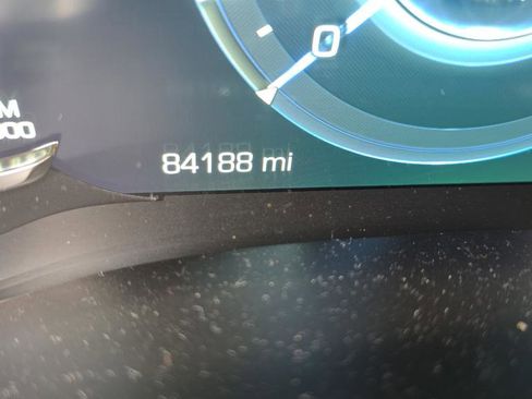 Used 2019 Cadillac Escalade ESV Premium Luxury image 24