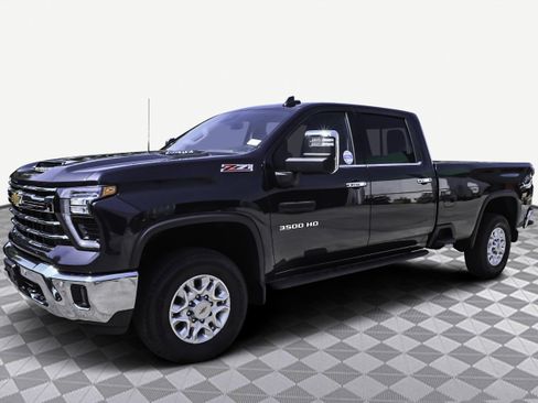 Used 2024 Chevrolet Silverado 3500 LTZ image 4