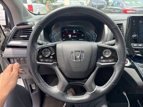 Used 2022 Honda Odyssey Elite image 13