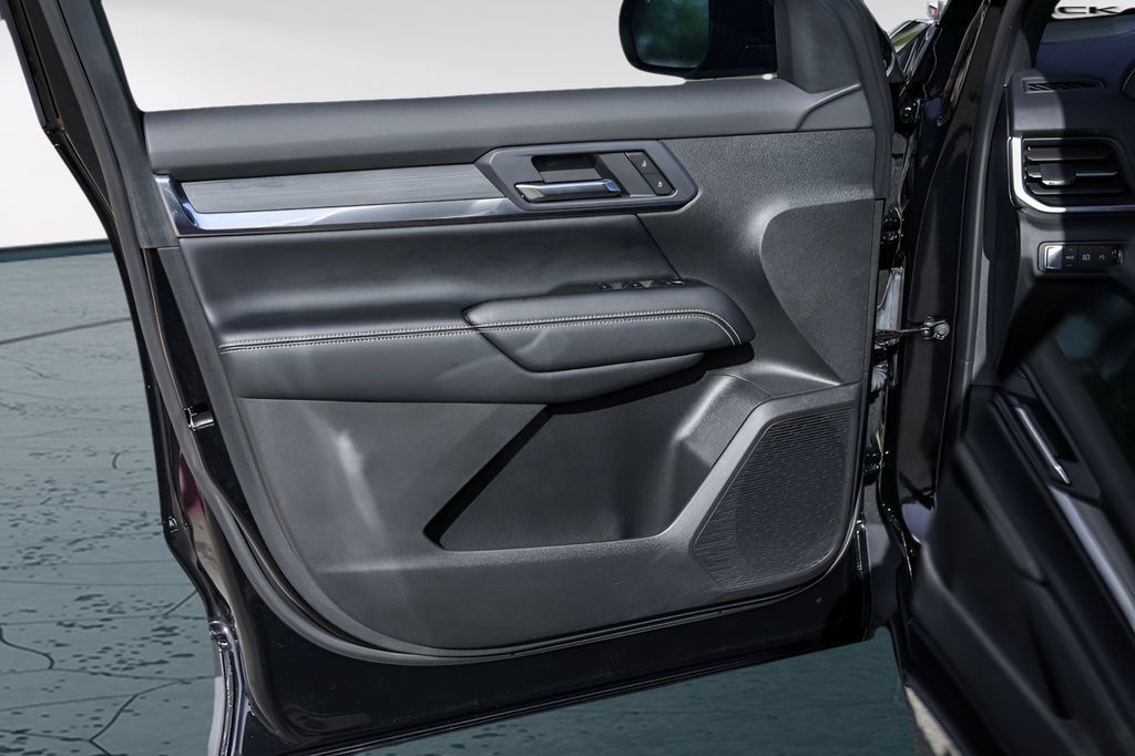 Used 2026 GMC Terrain Elevation w/ Technology Package II FWD image 23