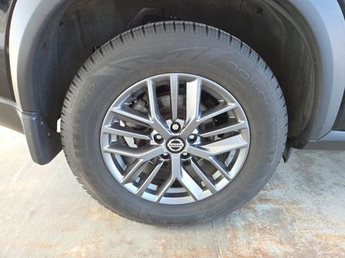 Used 2021 Nissan Rogue S image 60