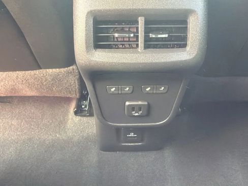 Used 2019 Chevrolet Equinox Premier AWD/4WD image 29