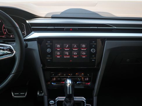 Used 2023 Volkswagen Arteon SEL image 30