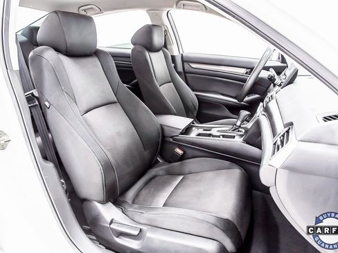 Used 2019 Honda Accord LX image 32
