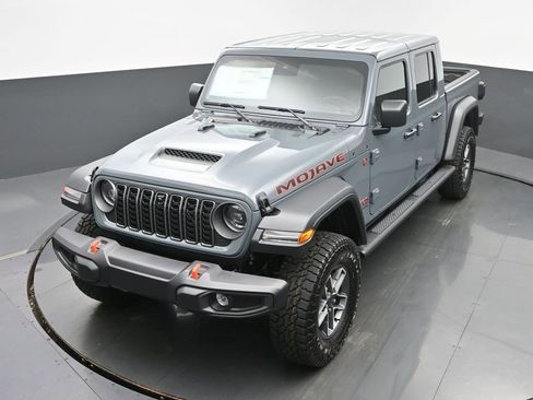 New 2025 Jeep Gladiator Mojave w/ Safety Group image 38