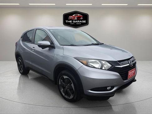 Used 2018 Honda HR-V EX image 8