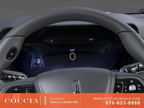 New 2026 Lincoln Aviator AWD image 13