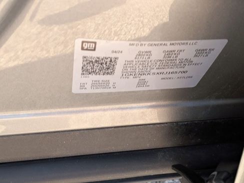 Used 2024 GMC Acadia Elevation FWD image 29