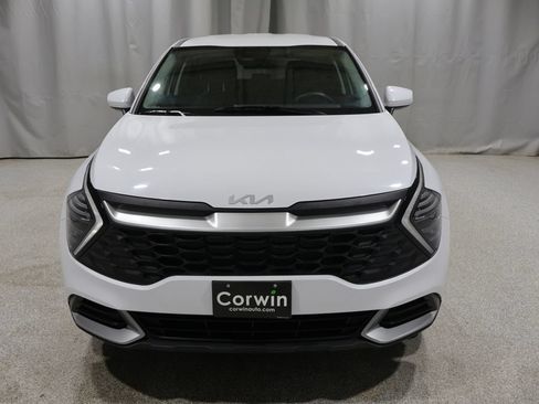 Used 2024 Kia Sportage LX AWD/4WD image 8