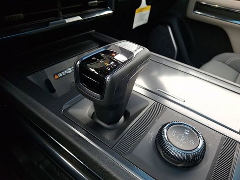 New 2026 GMC Hummer EV SUV image 12