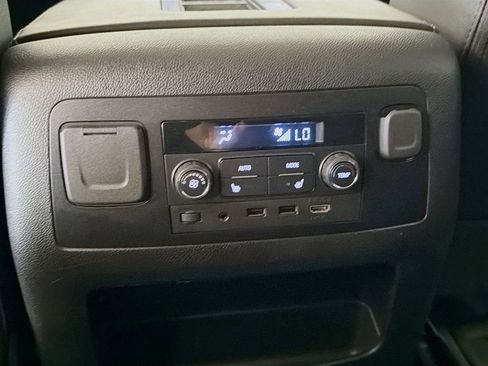 Used 2019 Chevrolet Tahoe Premier AWD/4WD image 29