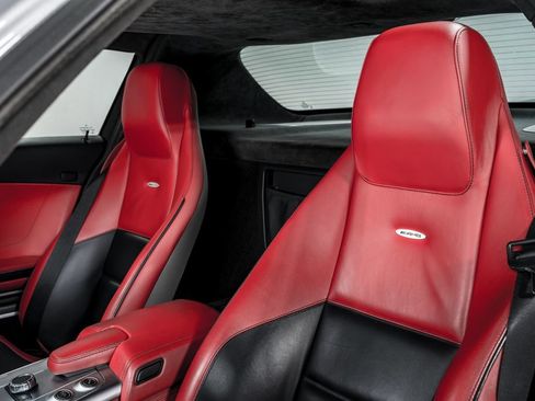 Used 2011 Mercedes-Benz SLS AMG Coupe image 14
