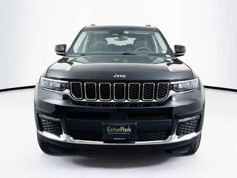 Used 2023 Jeep Grand Cherokee L Limited image 2
