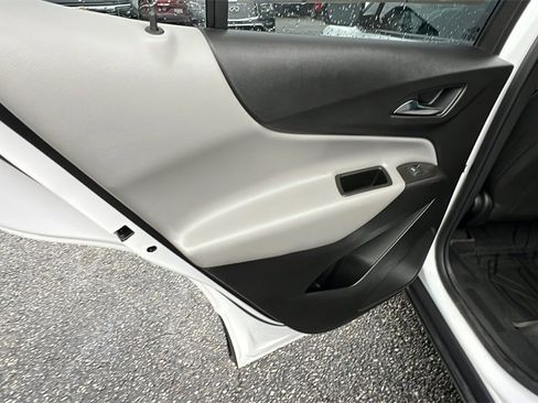 Certified 2023 Chevrolet Equinox LS image 19