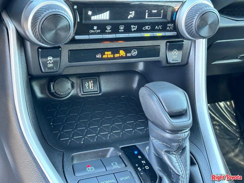 Certified 2024 Toyota RAV4 LE FWD image 30