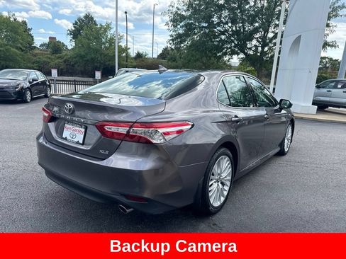 Used 2019 Toyota Camry XLE w/ Navigation Package FWD image 7