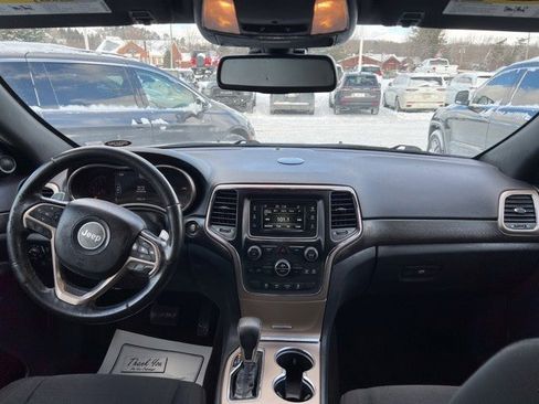 Certified 2016 Jeep Grand Cherokee Laredo w/ Quick Order Package 23E image 15