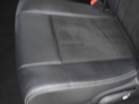 Used 2019 Dodge Grand Caravan SXT image 32