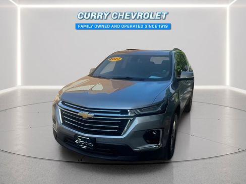 Used 2023 Chevrolet Traverse LT AWD/4WD image 3