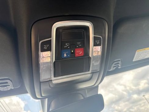 Used 2024 RAM 1500 Laramie RWD image 22