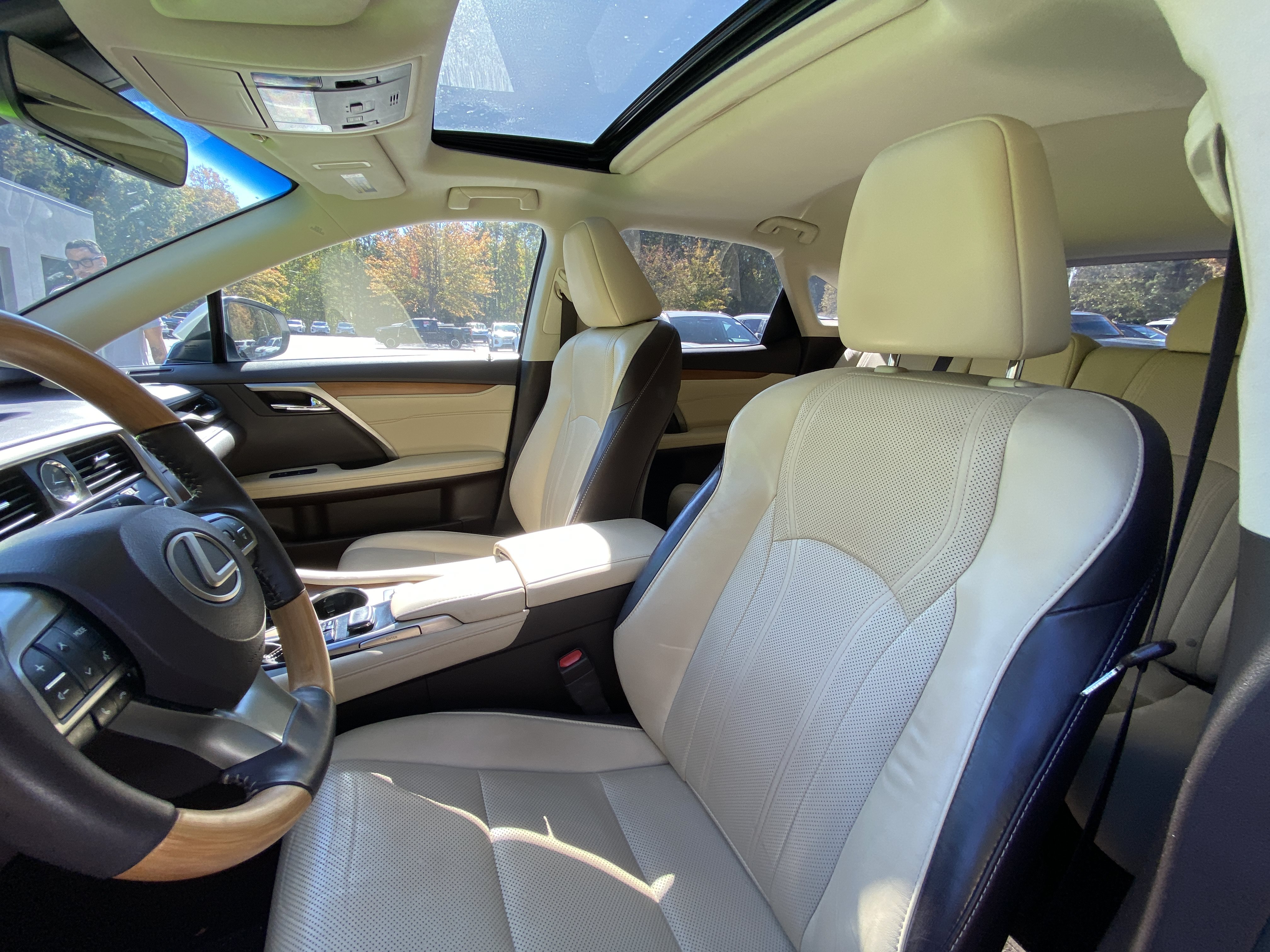 Used 2019 Lexus RX 350 AWD w/ Navigation Package image 9