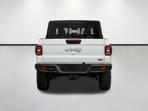 Used 2021 Jeep Gladiator Overland w/ Trailer Tow Package AWD/4WD image 8