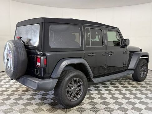 Used 2024 Jeep Wrangler Unlimited Sport AWD/4WD image 8