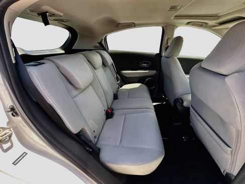 Used 2019 Honda HR-V EX image 26