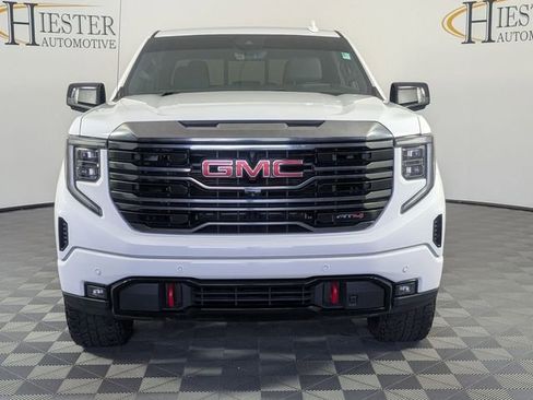 Used 2023 GMC Sierra 1500 AT4 w/ AT4 Premium Package AWD/4WD image 3