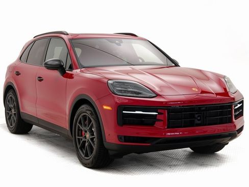 New 2025 Porsche Cayenne S image 34