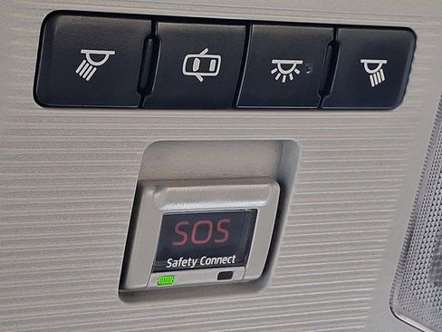 Used 2019 Toyota RAV4 LE image 27