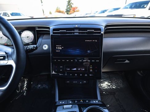 Used 2023 Hyundai Tucson Limited image 25