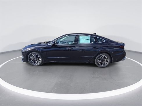 New 2025 Hyundai Sonata Limited image 5