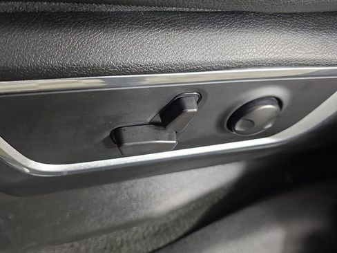 Used 2022 RAM 1500 Laramie image 35