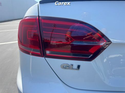Used 2014 Volkswagen Jetta GLI Autobahn FWD image 9