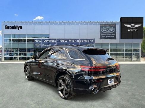 Used 2025 Genesis GV70 3.5T Sport w/ Sport Advanced Package image 7