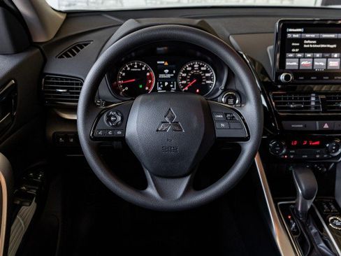 New 2025 Mitsubishi Eclipse Cross LE image 21