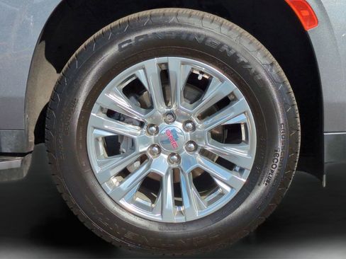 Used 2022 GMC Yukon XL Denali image 11