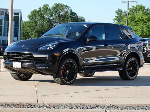 Used 2017 Porsche Cayenne GTS AWD/4WD image 3