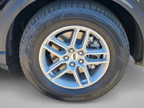 New 2026 Ford Explorer Active RWD image 10