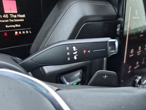 Certified 2025 GMC Yukon Denali RWD image 33